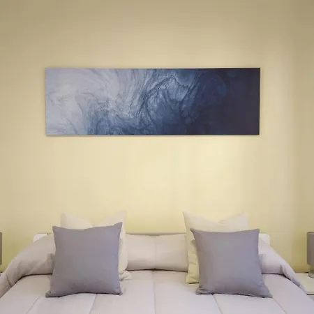 Marsi - Vicino Al Mare E All'istituto Santo Stefano