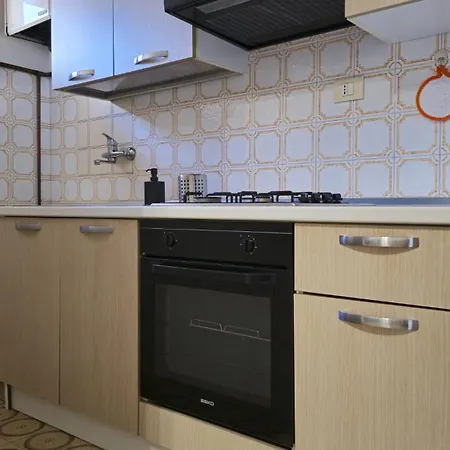 Marsi - Vicino Al Mare E All'istituto Santo Stefano * Porto Potenza Picena